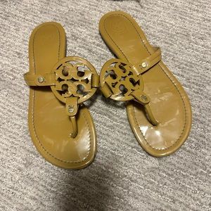 Tory Burch Miller size 7